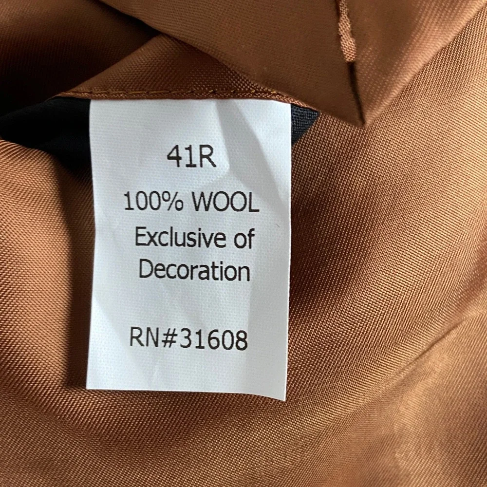 Jos A Bank 2 Piece Suit Mens 41R Blazer 35x31 Pant Brown Windowpane Wool Joseph